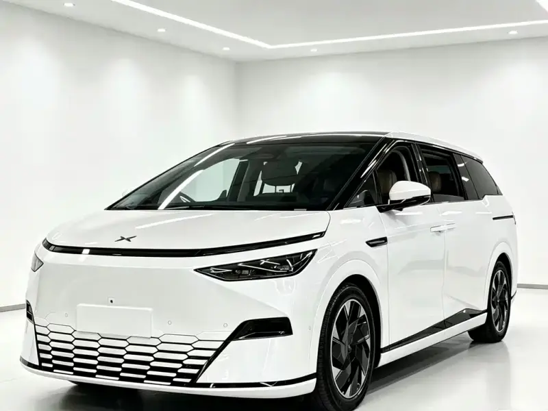XPeng X9, 2024