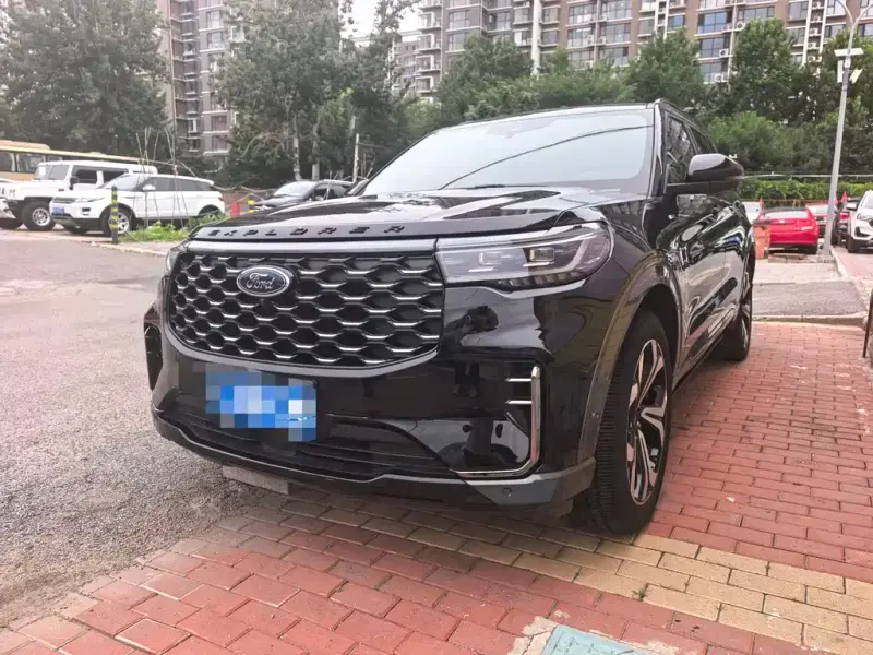 Ford Explorer, 2023