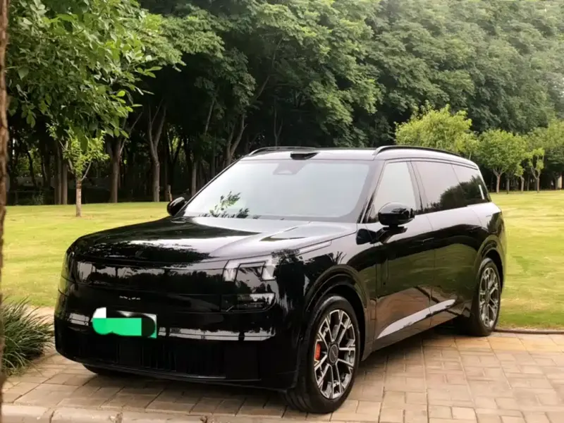 Lynk & Co 900, 2025