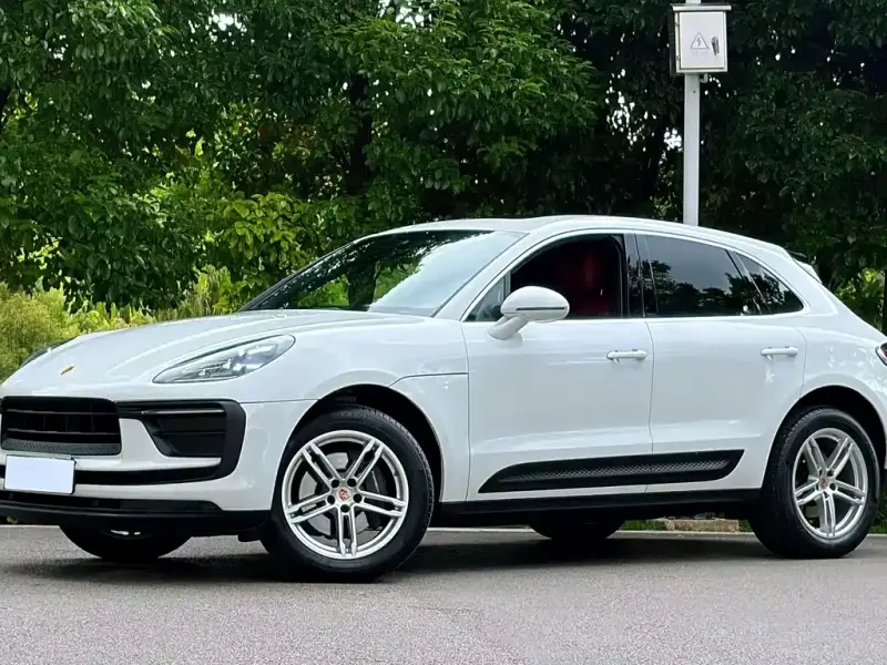 Porsche Macan, 2025