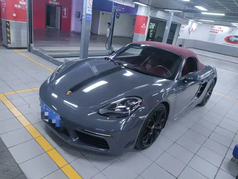 Porsche 718, 2023