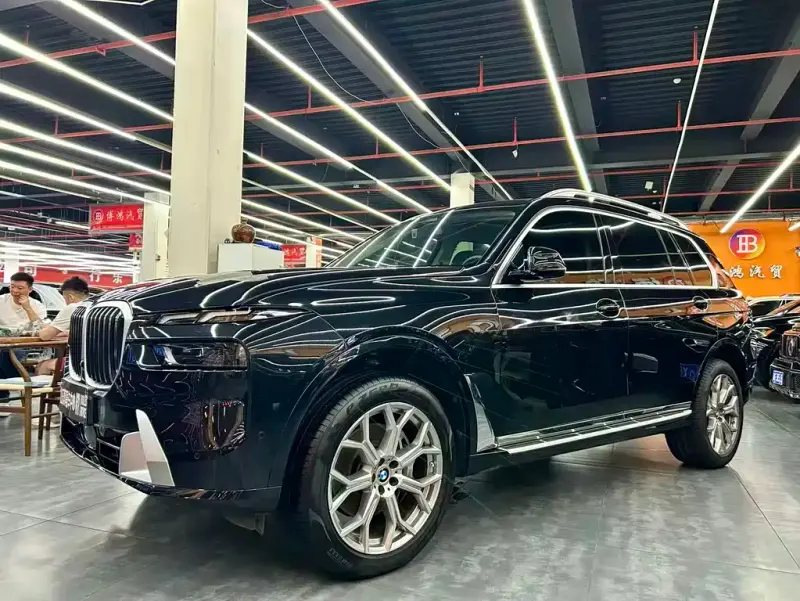 BMW X7, 2023