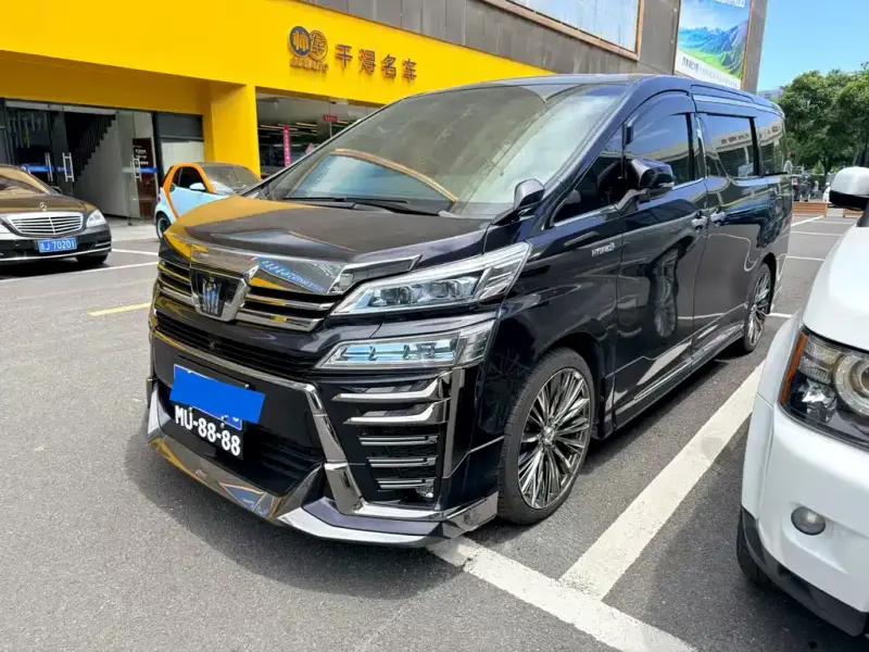 Toyota Vellfire, 2022
