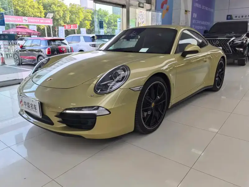 Porsche 911, 2015
