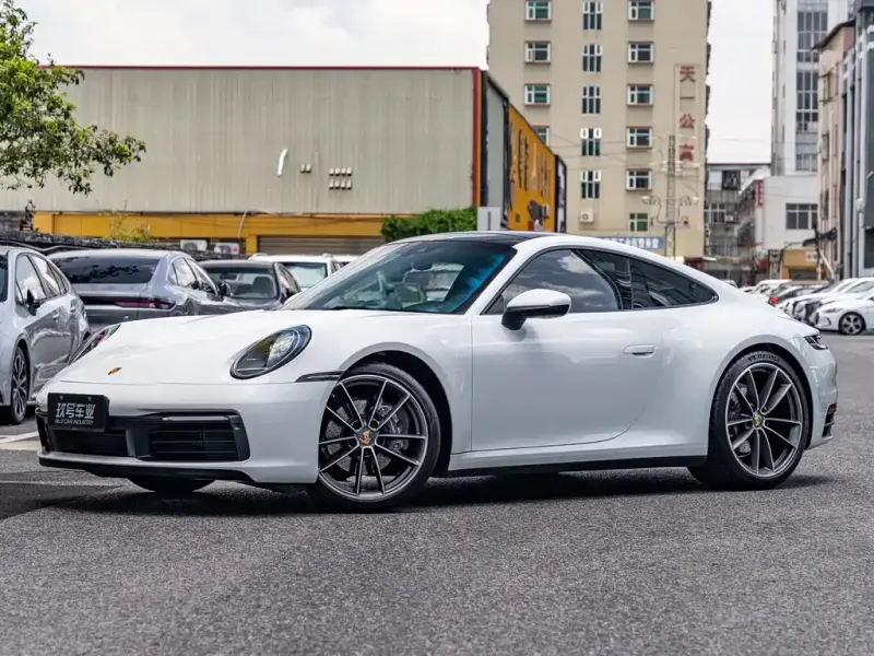 Porsche 911, 2023