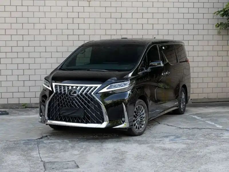 Lexus LM, 2023