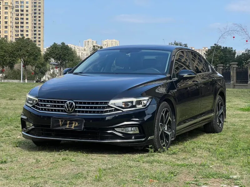 Volkswagen Magotan, 2023