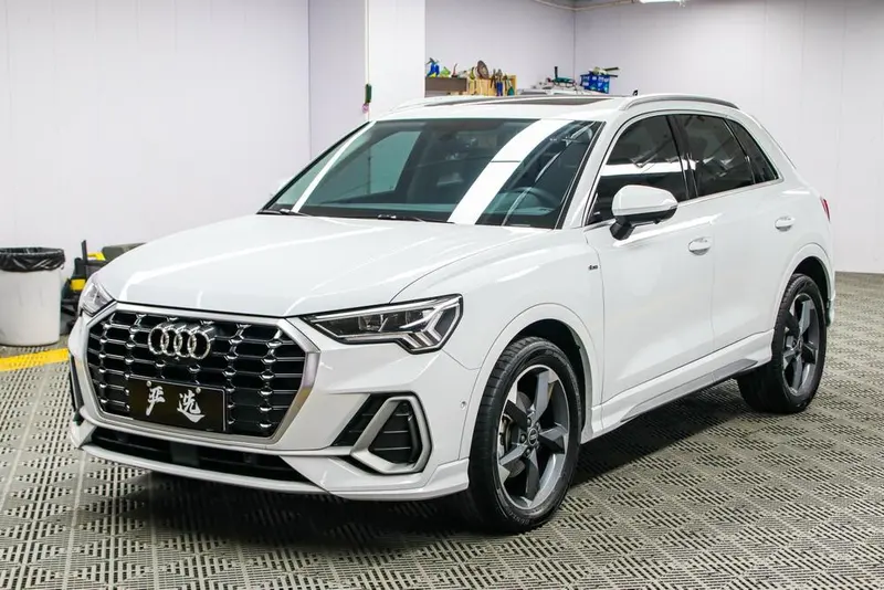 Audi Q3, 2022