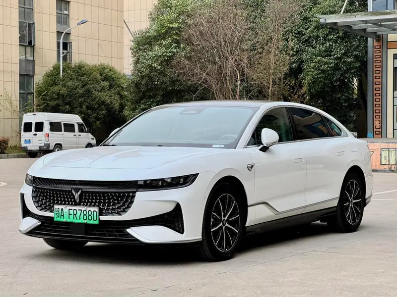 Voyah Zhuiguang PHEV, 2024