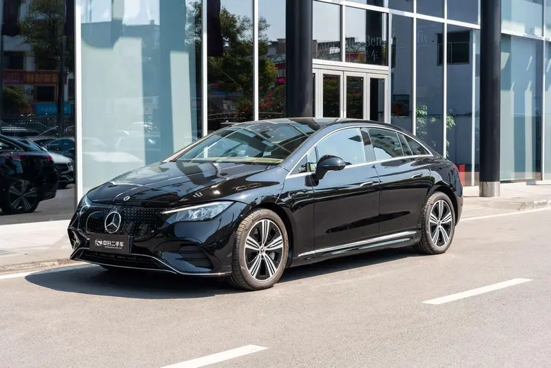 Mercedes-Benz EQE, 2025