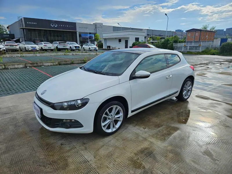 Volkswagen Scirocco, 2011