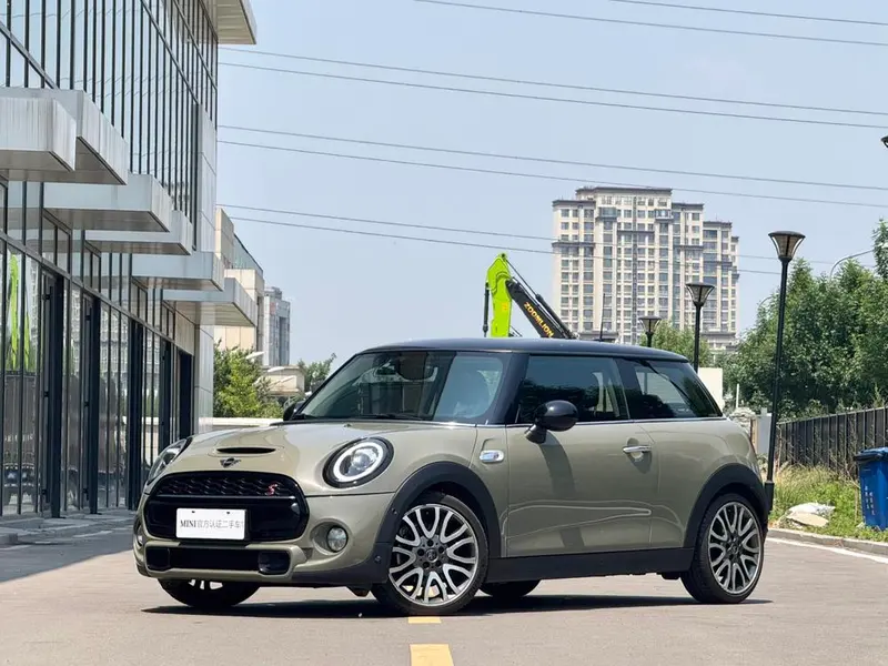 MINI MINI, 2018