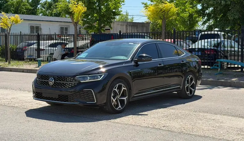 Volkswagen Passat, 2025