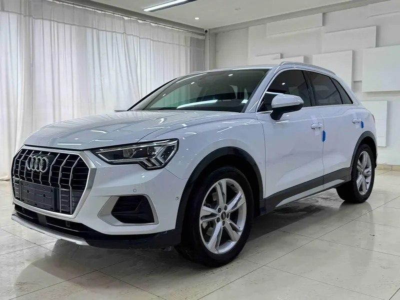 Audi Q3, 2022