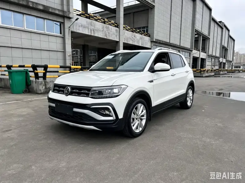 Volkswagen T-Cross, 2020