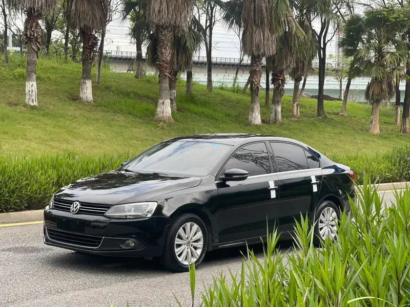 Volkswagen Sagitar, 2012