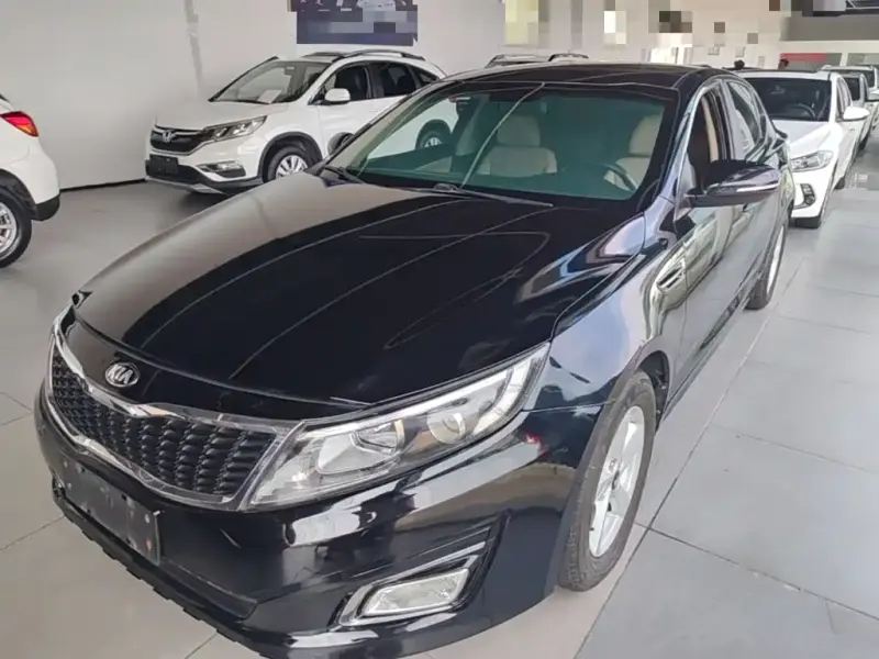 Kia K5, 2015