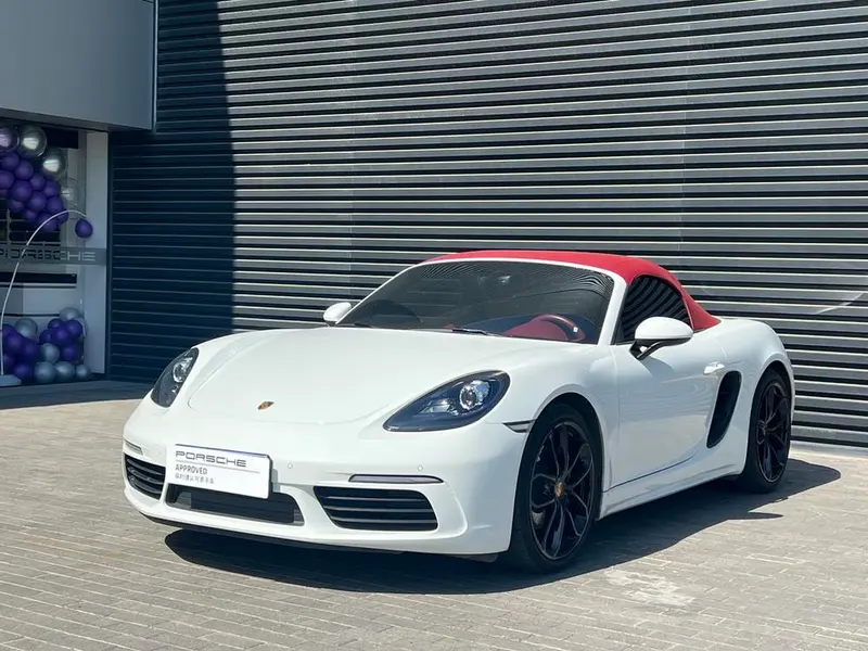 Porsche 718, 2023