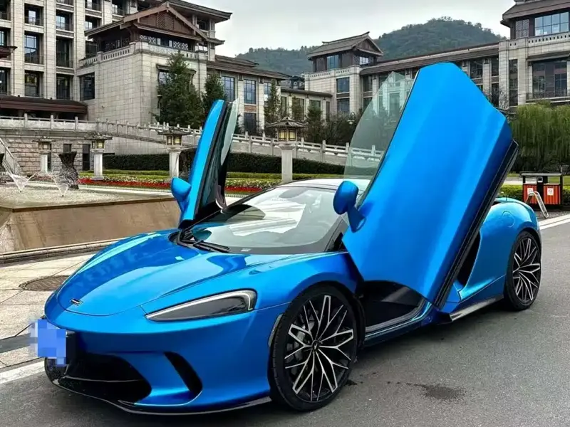 McLaren GT, 2023