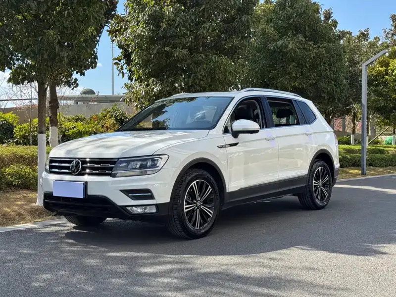 Volkswagen Tiguan L, 2021