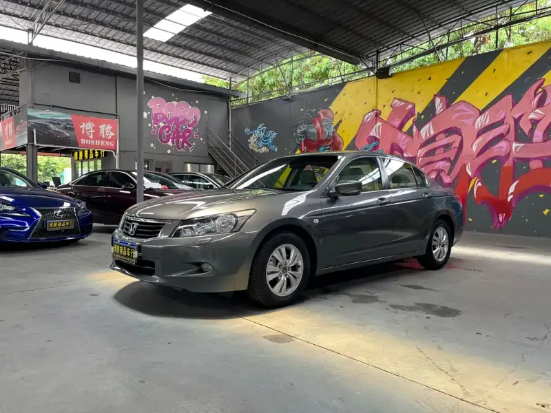 Honda Accord, 2010