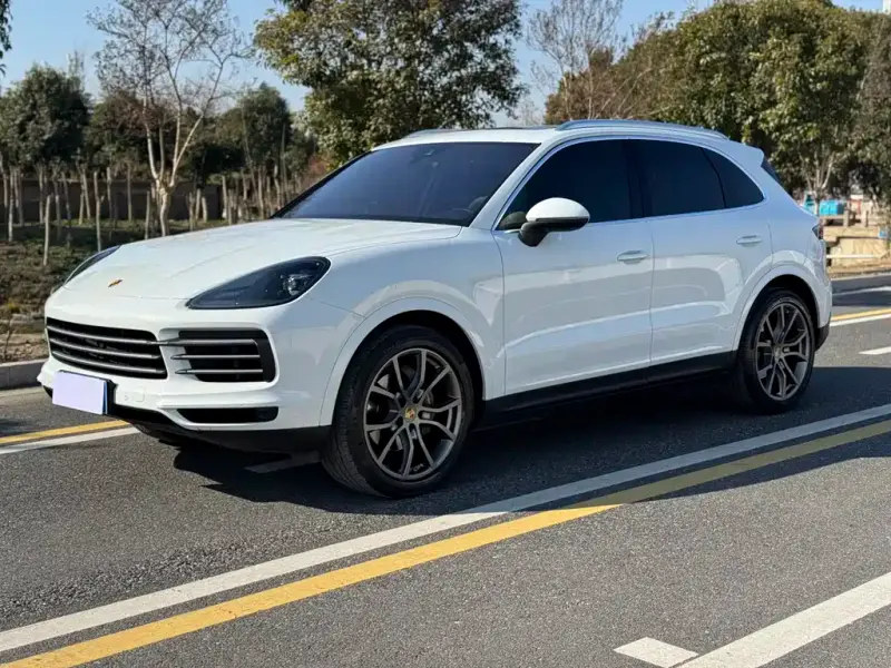 Porsche Cayenne, 2023