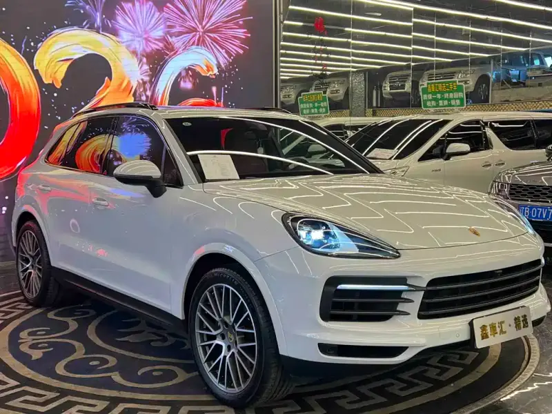 Porsche Cayenne, 2023