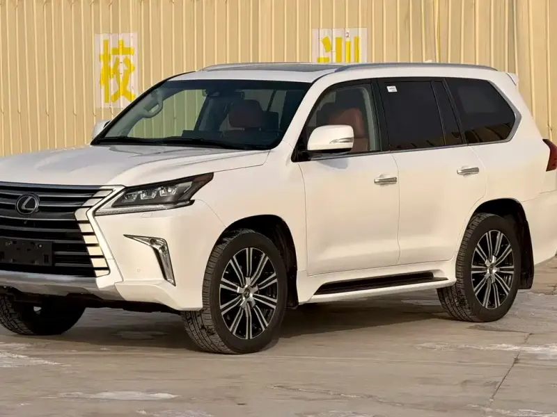 Lexus LX, 2020