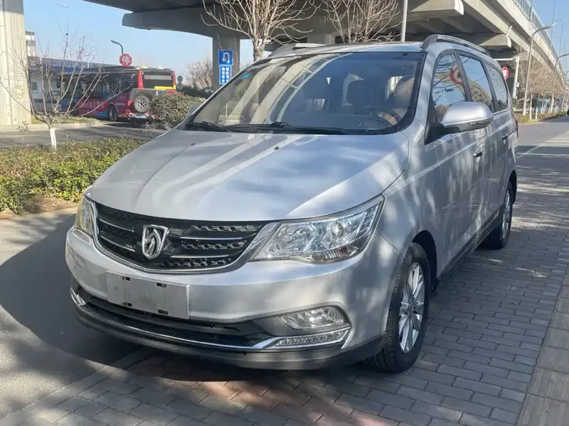 Baojun 730, 2017
