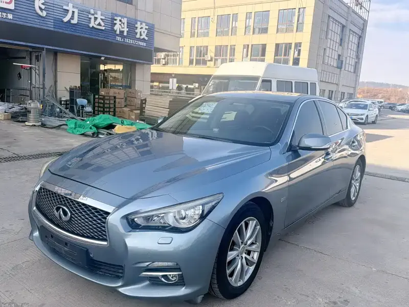Infiniti Q50, 2014