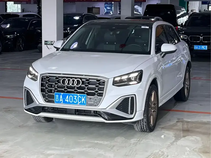 Audi Q2L, 2023