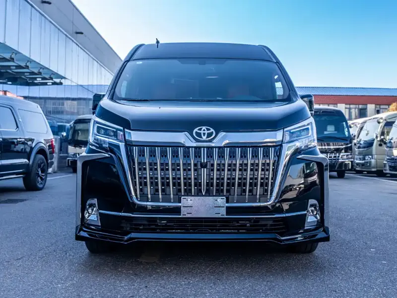 Toyota Hiace, 2024