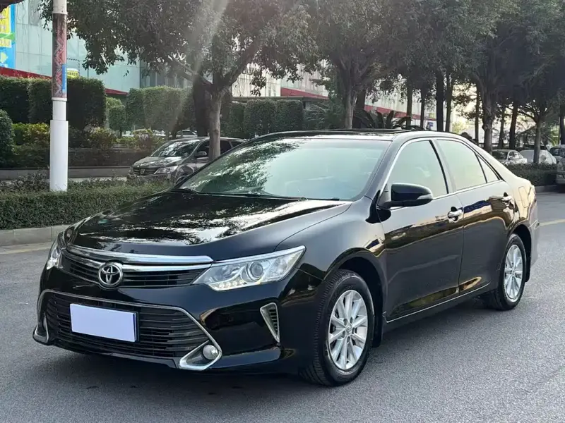 Toyota Camry, 2015