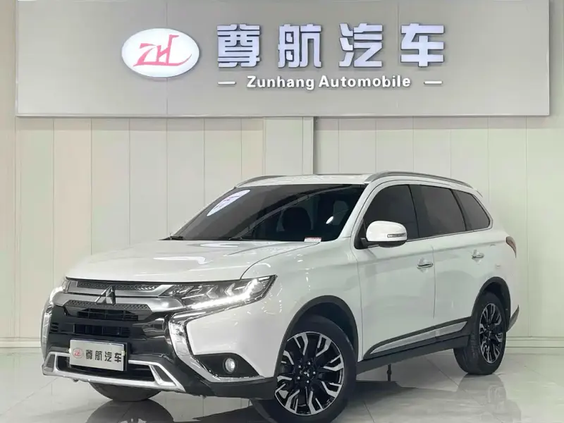 Mitsubishi Outlander, 2021