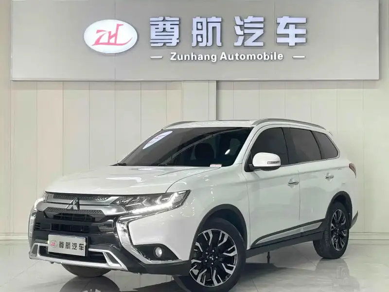 Mitsubishi Outlander, 2021