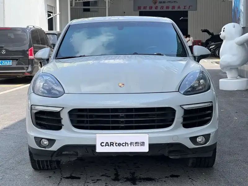 Porsche Cayenne, 2015