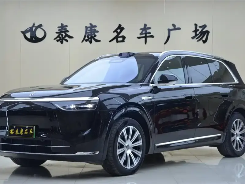 AITO M8, 2025