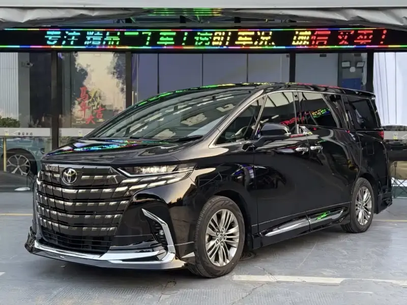 Toyota Alphard, 2025