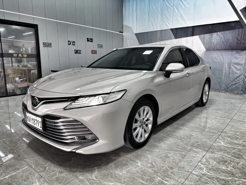 Toyota Camry, 2019