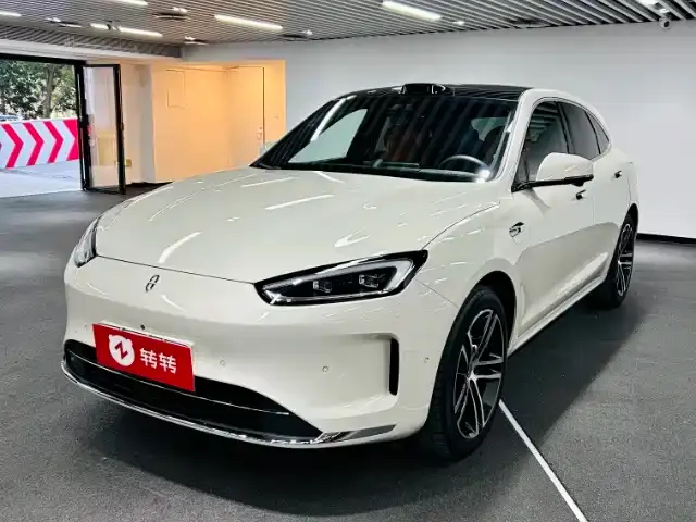 AITO M5, 2025