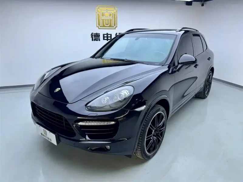 Porsche Cayenne, 2013