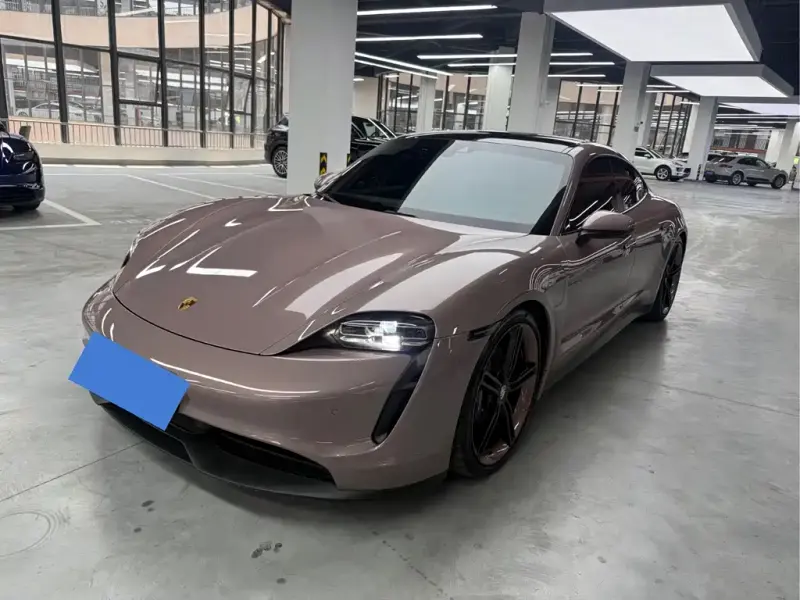 Porsche Taycan, 2021