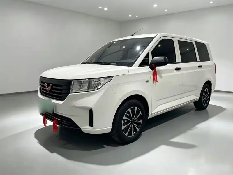 Wuling Hongguang PLUS, 2023