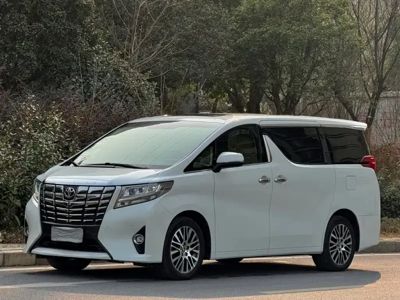 Toyota Alphard, 2017