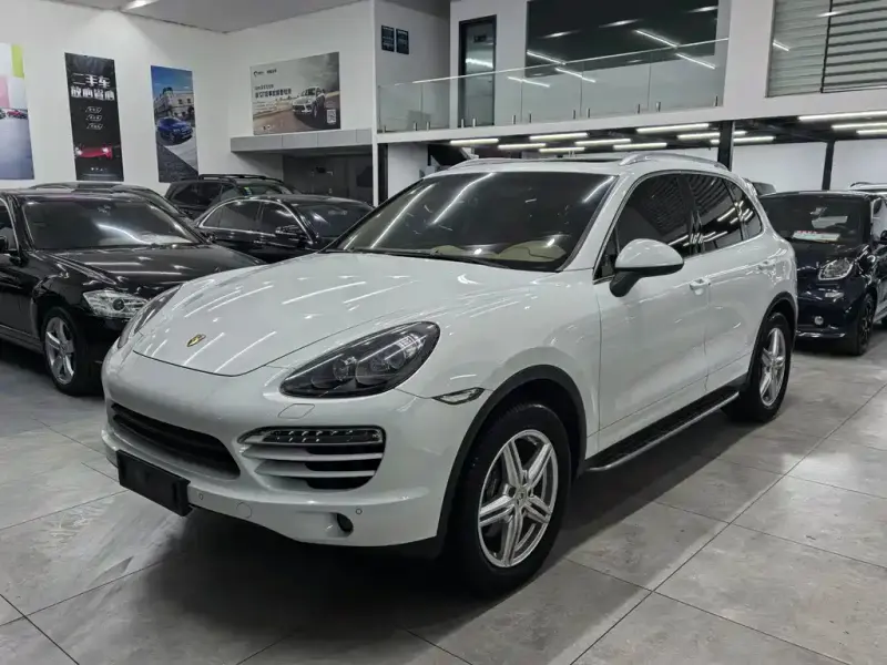 Porsche Cayenne, 2012