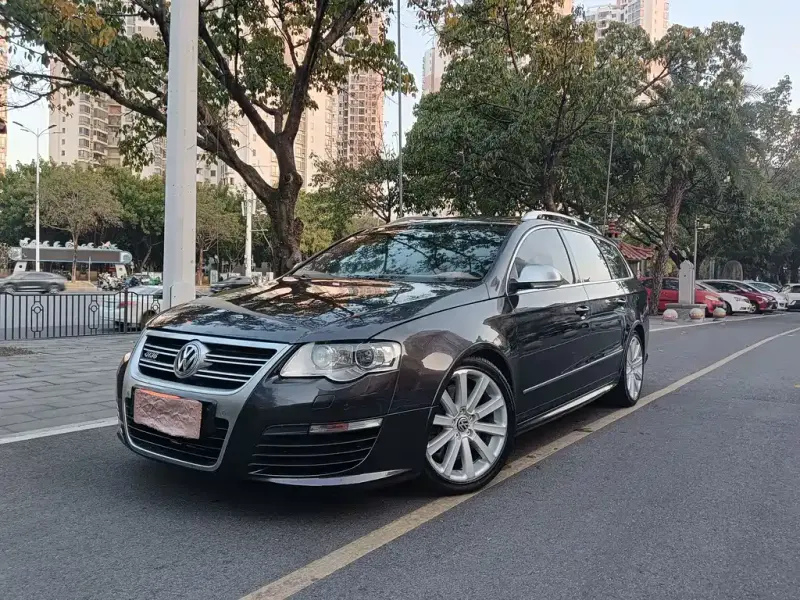 Volkswagen Passat, 2010