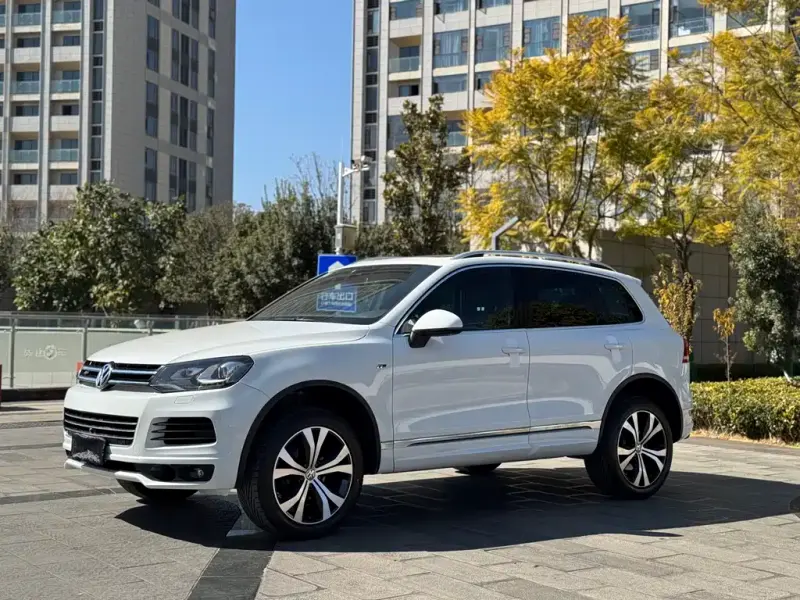 Volkswagen Touareg, 2013