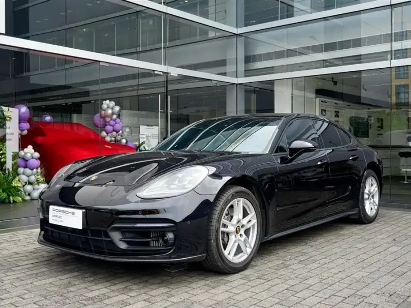 Porsche Panamera, 2021