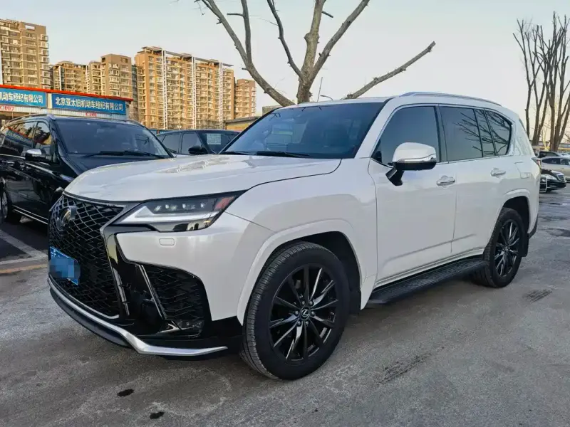 Lexus LX, 2023
