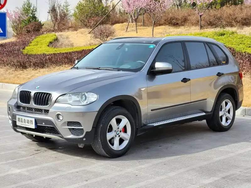 BMW X5 (Import), 2011